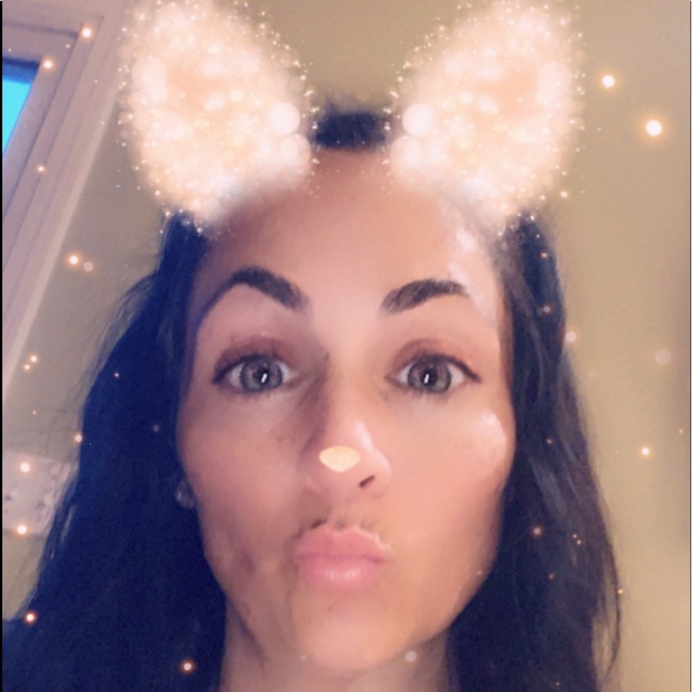 Meet your Posher, Jenifer